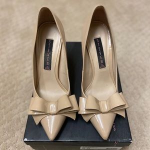 Steven by Steve Madden patent leather pumps